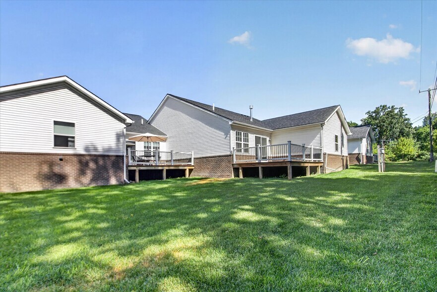 More Photos Of 26640 Orchard Lake Rd, Farmington Hills Apartments For Sale
