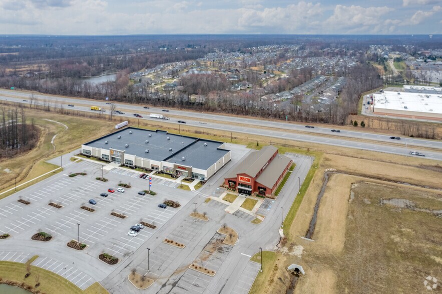 More Photos Of 35425 Chester Rd, Avon General Retail For Lease