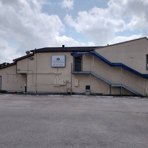 More Photos Of 1913 NASA Pky, Seabrook Office For Sale