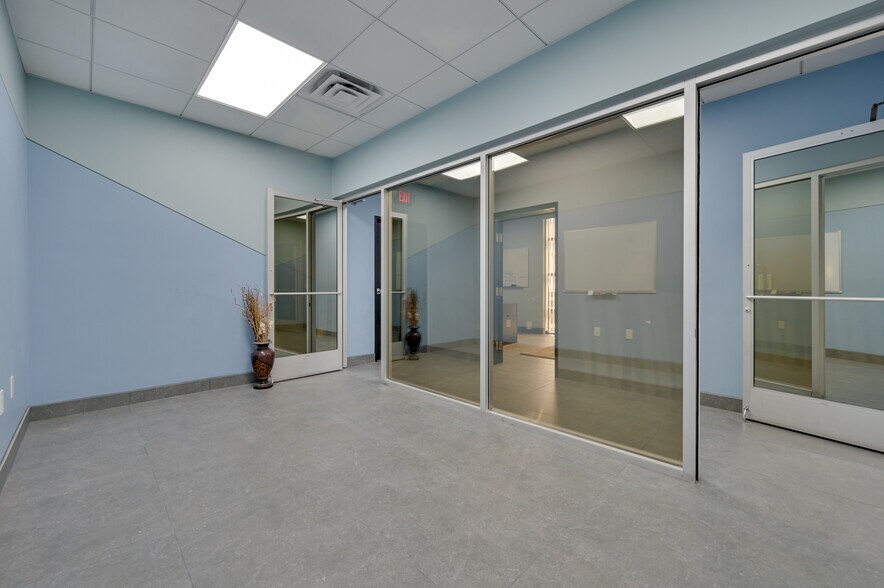More Photos Of 5190 Arville St, Las Vegas Manufacturing For Sale