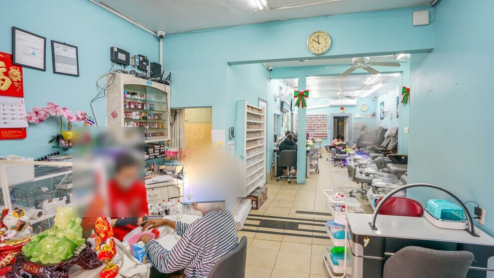 More Photos Of 2526 Daly St, Los Angeles Storefront For Sale