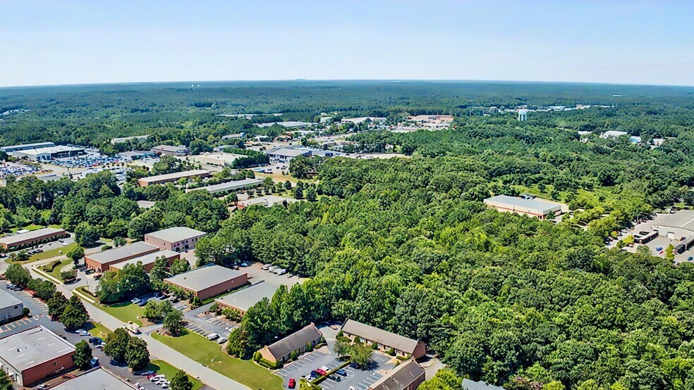 More Photos Of 188 Ben Burton Cir, Bogart Office For Sale