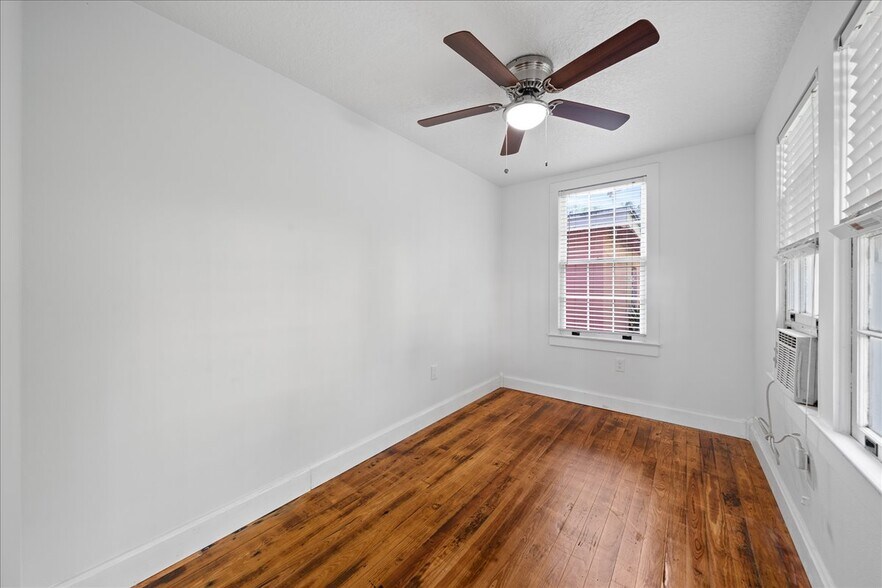 More Photos Of 215 Riverside Dr, Cocoa Apartments For Sale