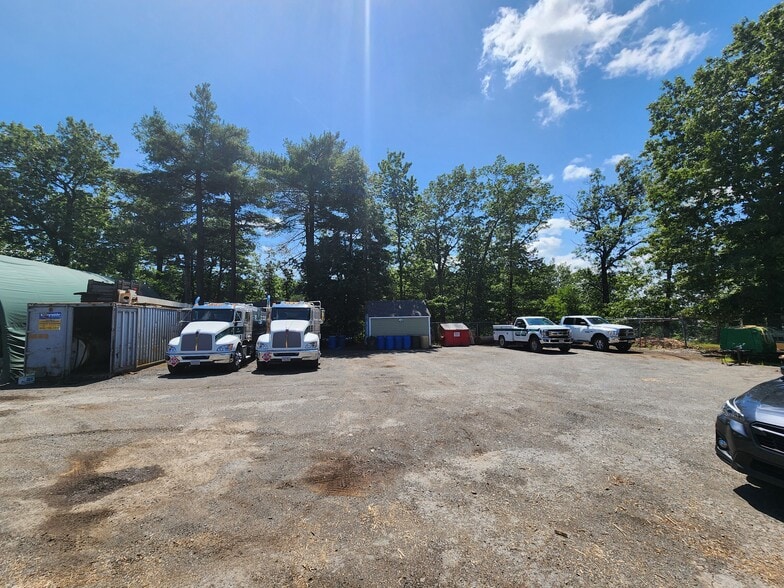 Primary Photo Of 30 L P Henderson Rd, Beverly Land For Lease