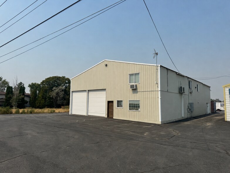 More Photos Of 6446 Road 3 NE, Moses Lake Flex For Lease