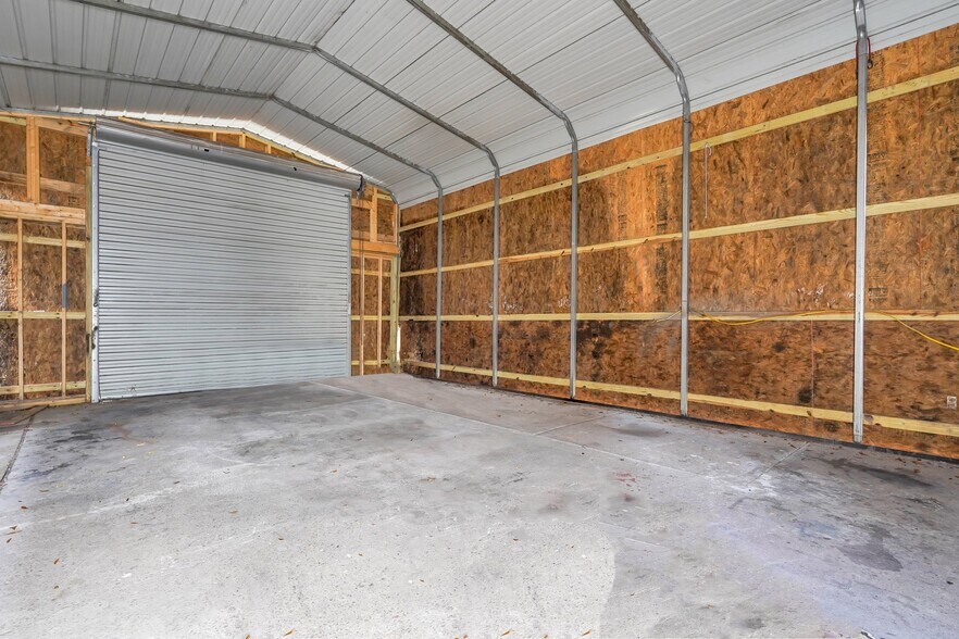 More Photos Of 2206 Skidaway Rd, Savannah Specialty For Sale