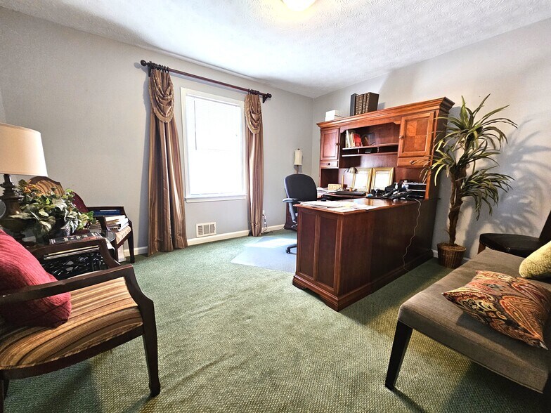 More Photos Of 2356 Clay Rd, Austell Schools For Sale