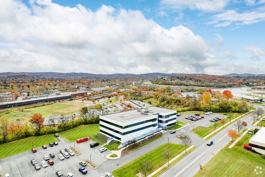 More Photos Of 560 Van Reed Rd, Wyomissing Medical For Lease