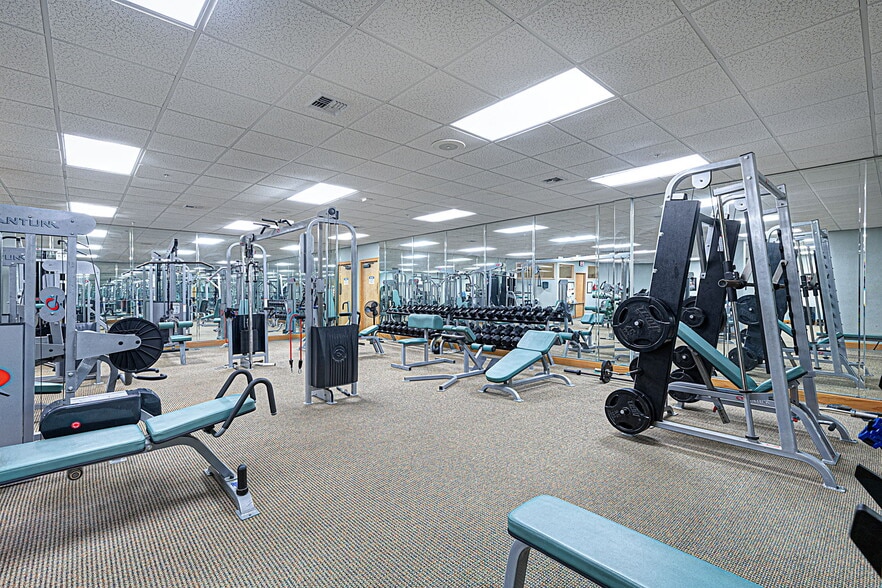 More Photos Of 1100 Brookstone Centre Pky, Columbus Office Residential For Sale