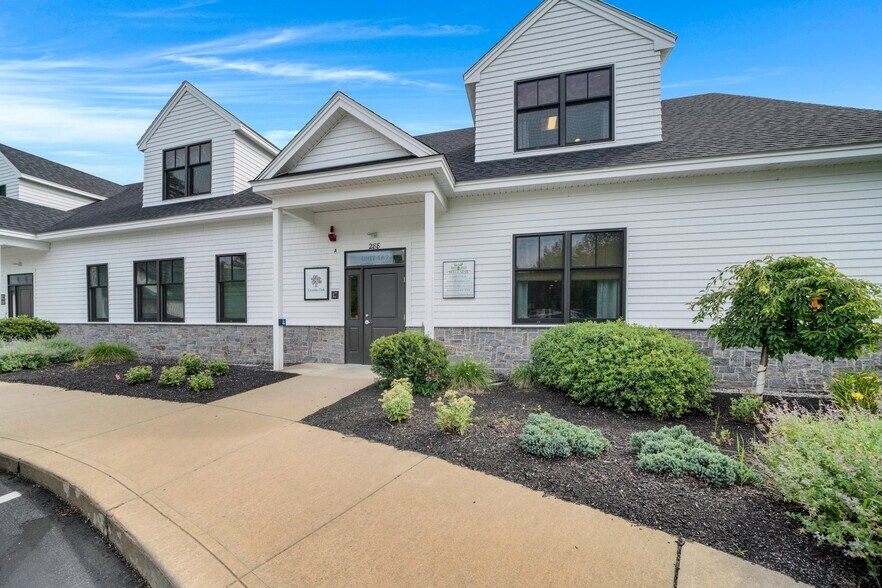 Primary Photo Of 288 S River Rd, Bedford Medical For Lease