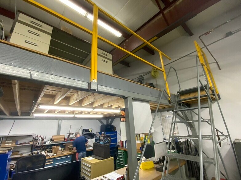 More Photos Of 1239 Campville Rd, Endicott Manufacturing For Sale