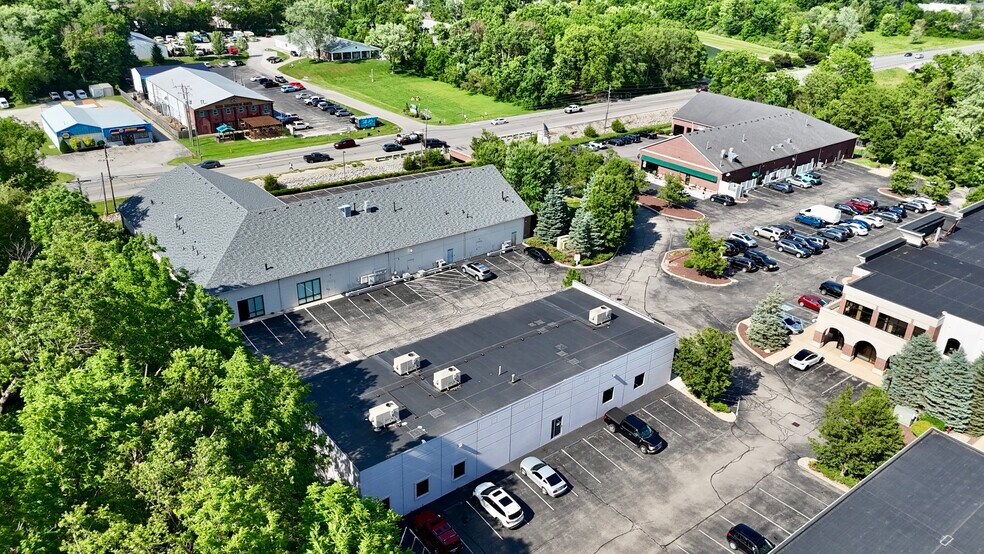 More Photos Of 725 E Main St, Westfield Light Manufacturing For Sale