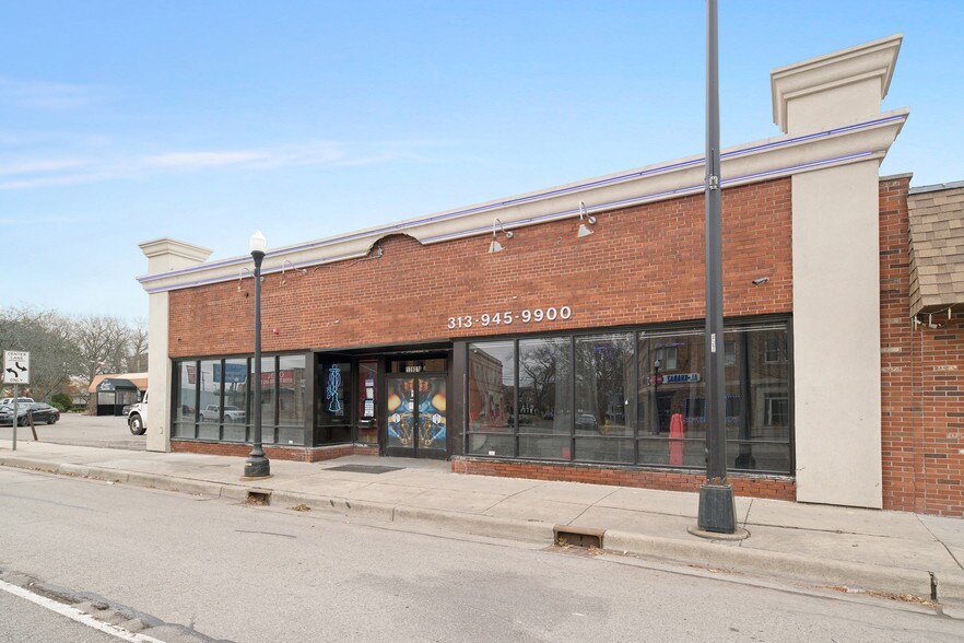 More Photos Of 13901 Michigan Ave, Dearborn Restaurant For Sale