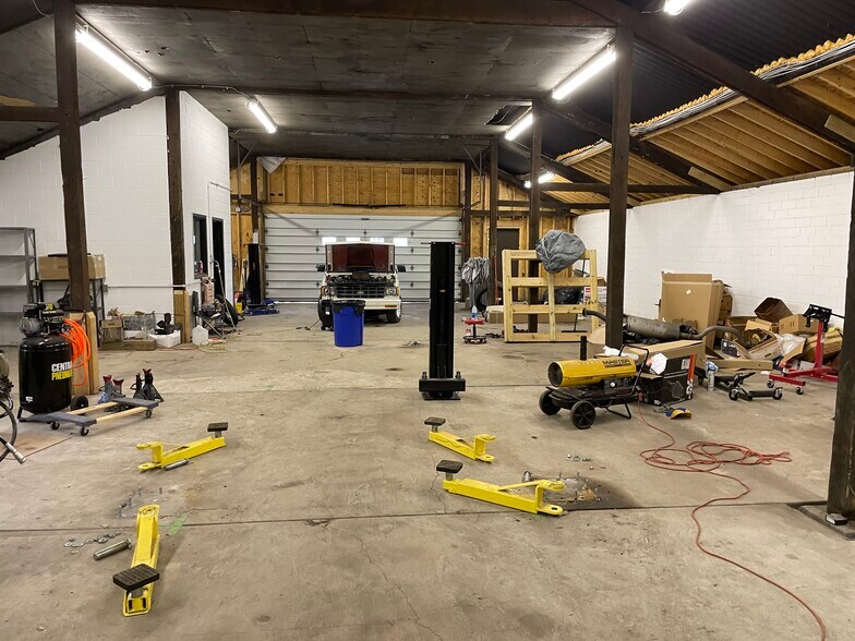 More Photos Of 4728 State Route 982, Latrobe Manufacturing For Lease