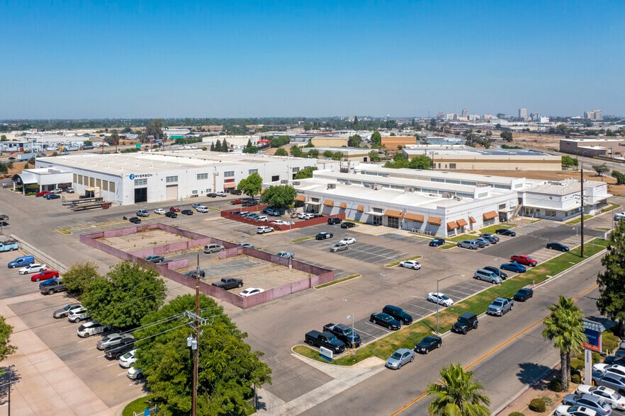 More Photos Of 2510-2550 S East Ave, Fresno Warehouse For Lease