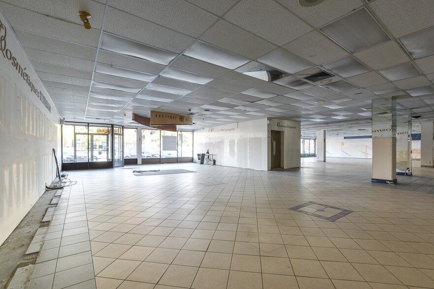 More Photos Of 6490-6498 Rue Beaubien E, Montréal Storefront Retail Office For Lease