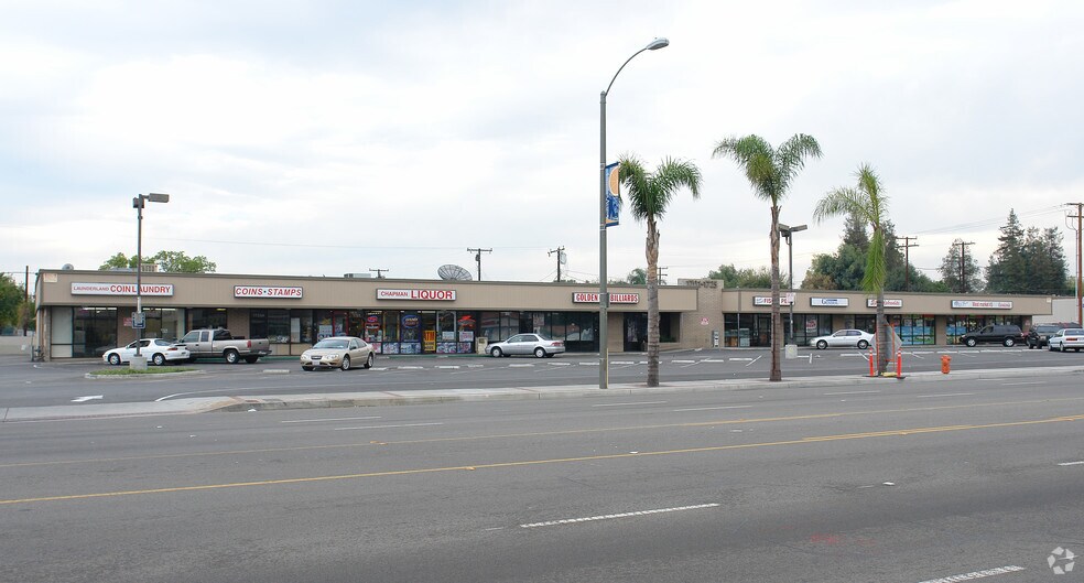 More Photos Of 1701-1725 W Chapman Ave, Orange General Retail For Lease