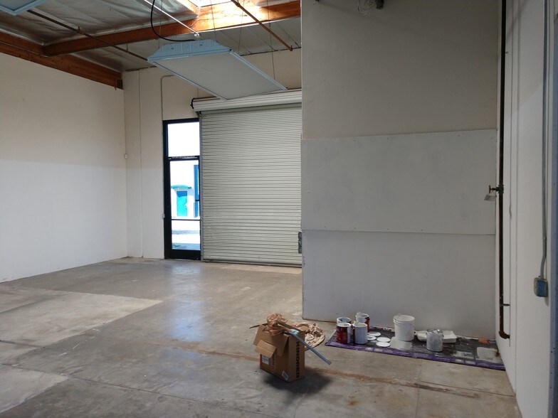 More Photos Of 4531 Market St, Ventura Manufacturing For Lease