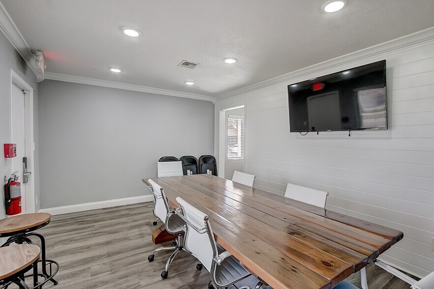 More Photos Of 201 W SR 434, Winter Springs Medical For Lease