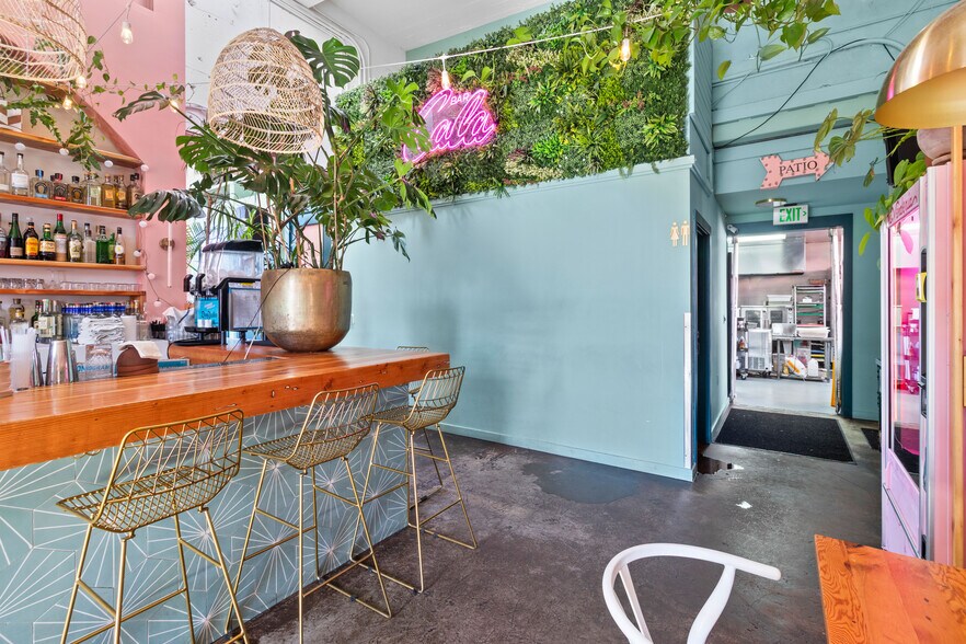 More Photos Of 2703 NE Alberta St, Portland Restaurant For Sale