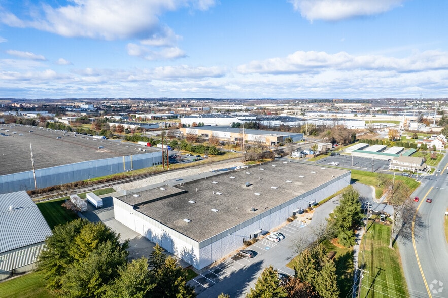 More Photos Of 6813 Ruppsville Rd, Allentown Distribution For Lease