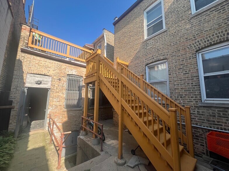 More Photos Of 2957-2959 N Cicero Ave, Chicago Apartments For Sale
