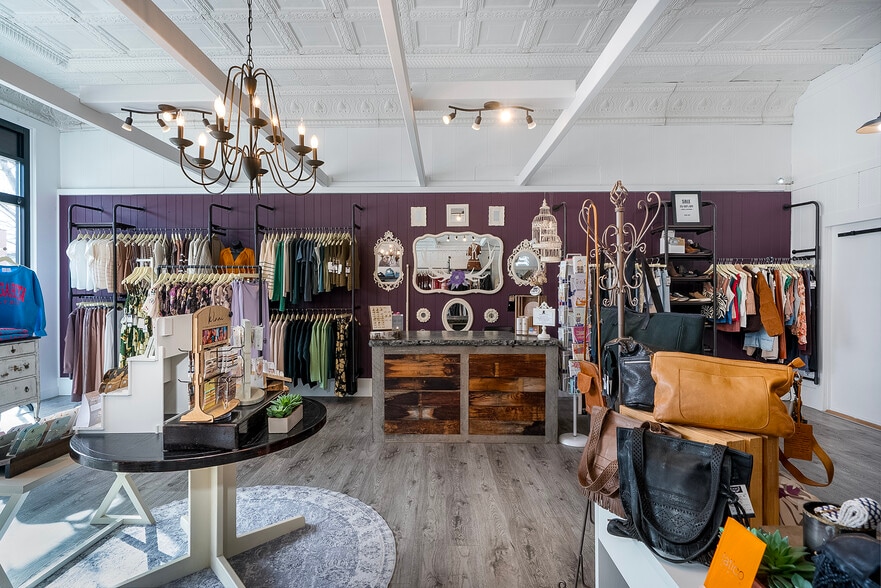 More Photos Of 308 Main St, Polson General Retail For Sale