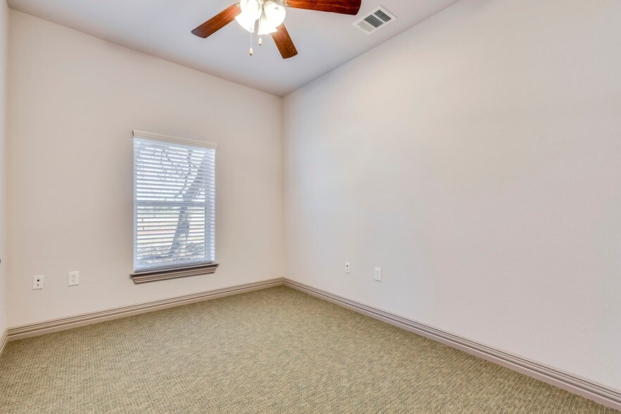 More Photos Of 3001 Joe Dimaggio Blvd, Round Rock General Retail For Sale