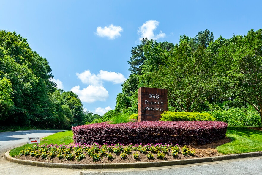 More Photos Of 1688 Phoenix Pky, College Park Unknown For Lease