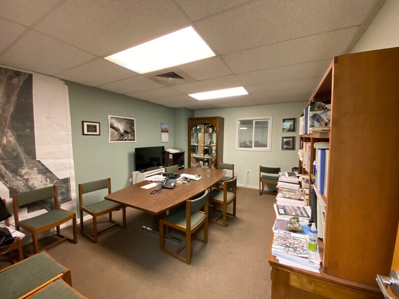 More Photos Of 3030-3040 S Vallejo St, Englewood Warehouse For Sale