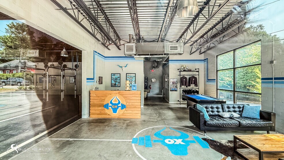 More Photos Of 1358 Glenwood Ave SE, Atlanta Freestanding For Sale