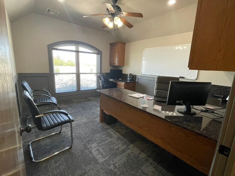 More Photos Of 4420 E I 240 Service Rd, Oklahoma City Loft Creative Space For Sale