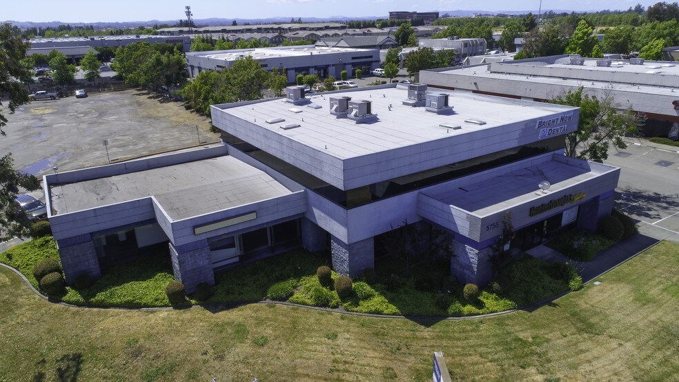 More Photos Of 5755 Redwood Dr, Rohnert Park Storefront Retail Office For Lease