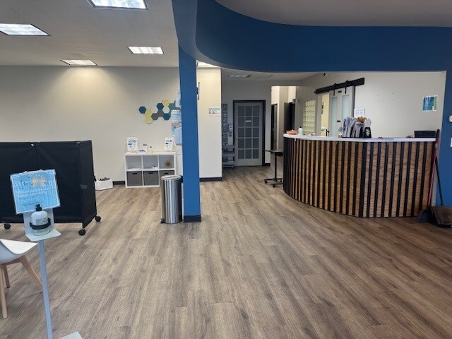 More Photos Of 5901-6113 Burnet Rd, Austin Storefront For Lease