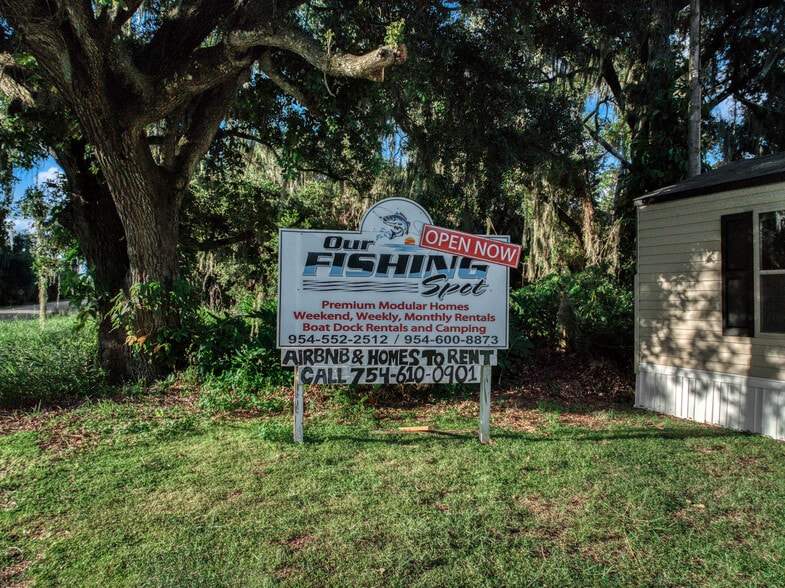 More Photos Of 44 Crawford Dr, Lake Placid Manufactured Housing Mobile Home Park For Sale