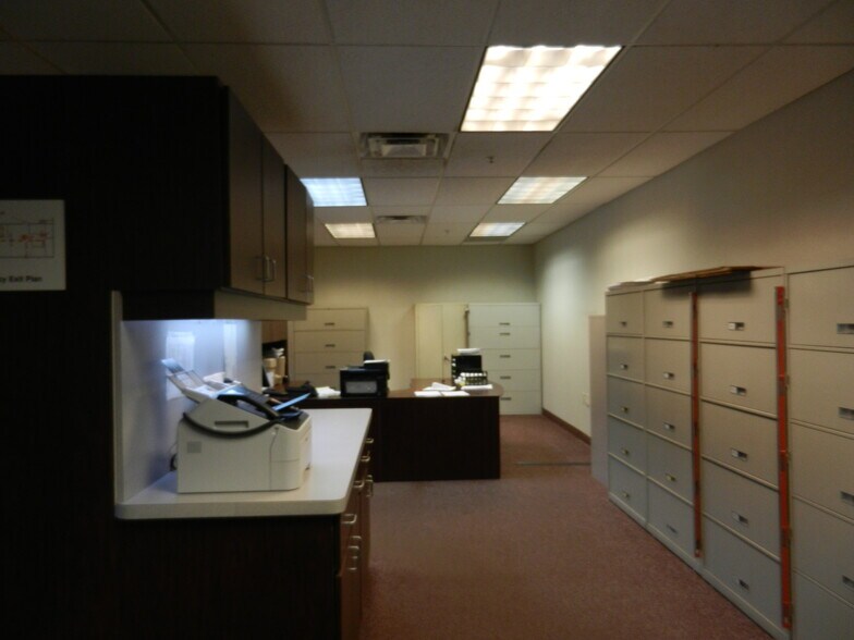 More Photos Of 4091 Jeffrey Blvd, Buffalo Warehouse For Lease