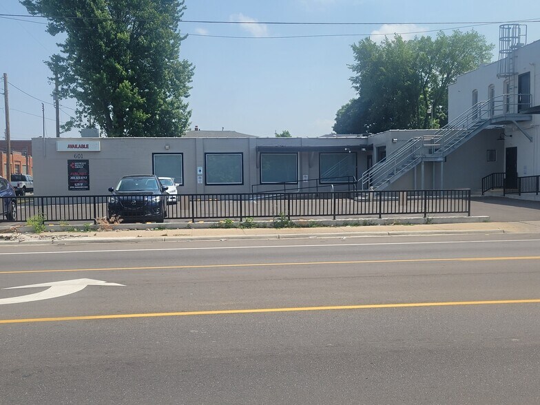 More Photos Of 601 Portage St, Kalamazoo Flex For Lease