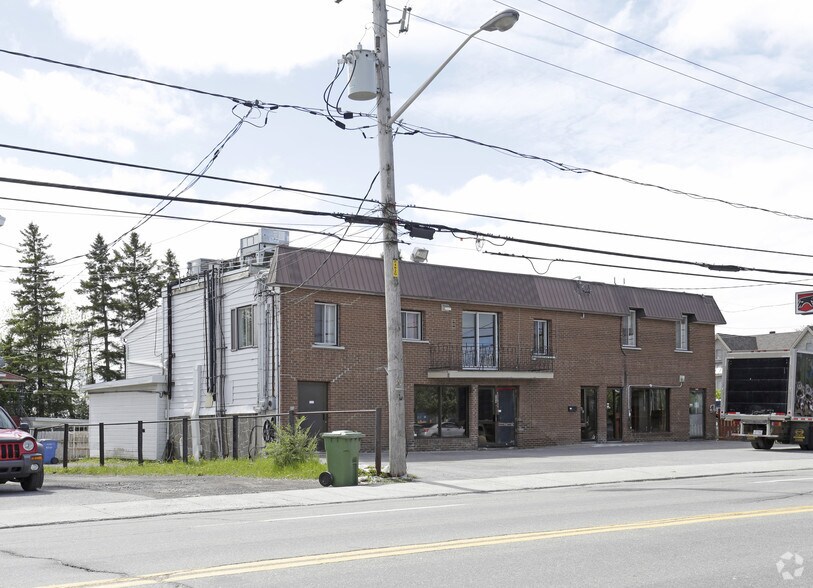 More Photos Of 844 Rue Notre-Dame, Repentigny Storefront Retail Residential For Sale