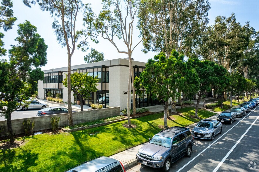 Primary Photo Of 5800-5860 Hannum Ave, Culver City Office For Lease