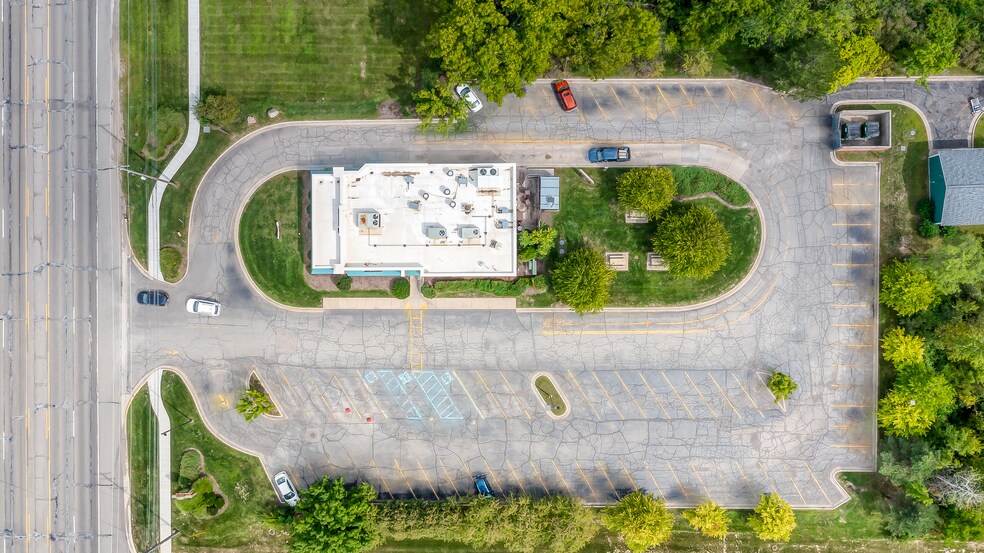 More Photos Of 980 E Saginaw Hwy, Grand Ledge Fast Food For Sale