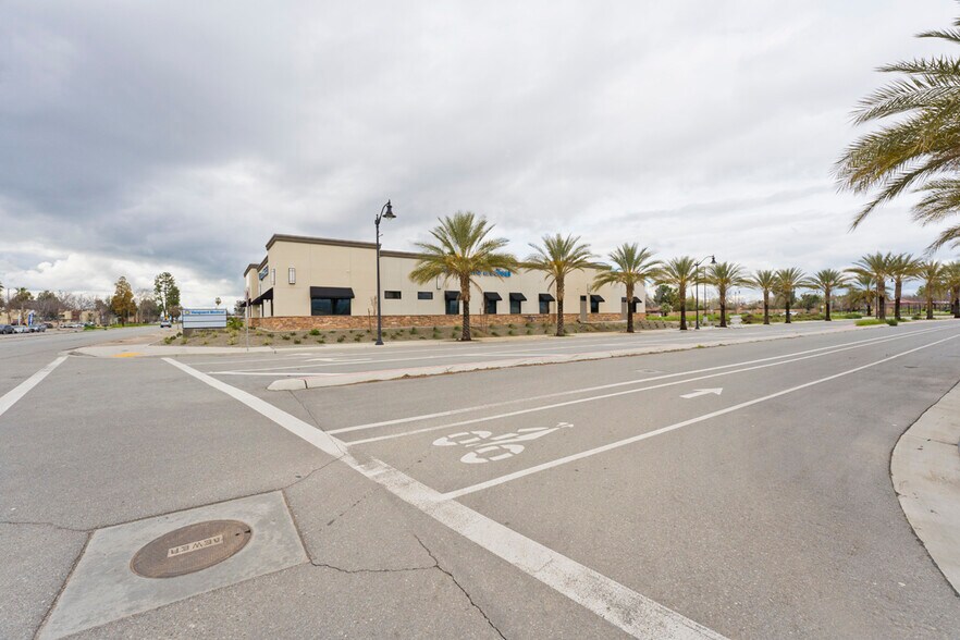 More Photos Of 1110 Bear Mountain Blvd, Arvin Healthcare For Lease