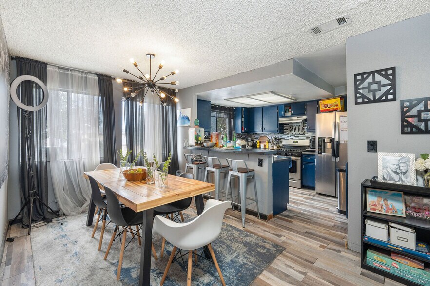 More Photos Of 12501 Kornblum Ave, Hawthorne Apartments For Sale