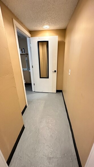 More Photos Of 4119 W FM 2147, Cottonwood Shores Storefront Retail Office For Lease