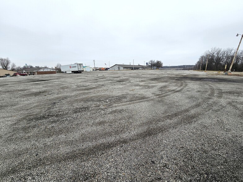 More Photos Of 1920 Bob Griffin Rd, Cameron Hotel For Sale