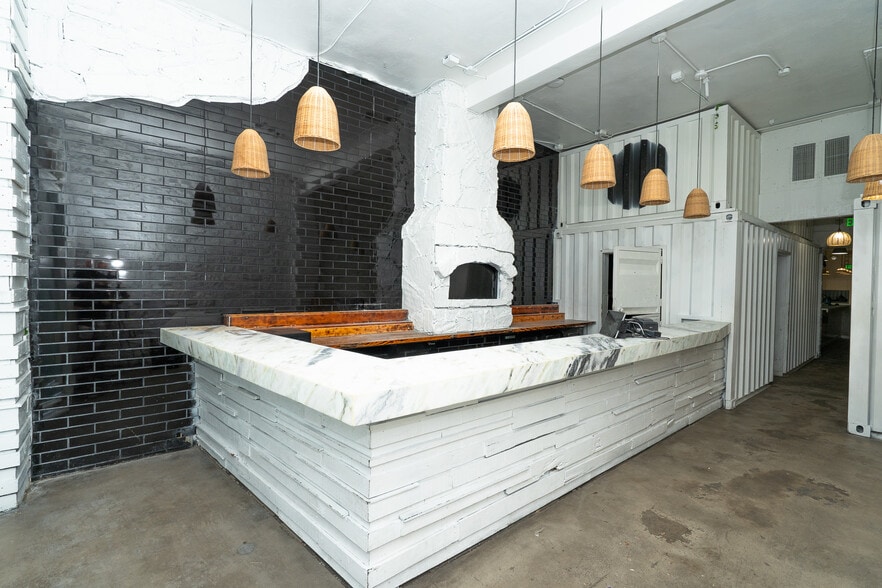 More Photos Of 1126 Central Ave, Saint Petersburg Loft Creative Space For Lease