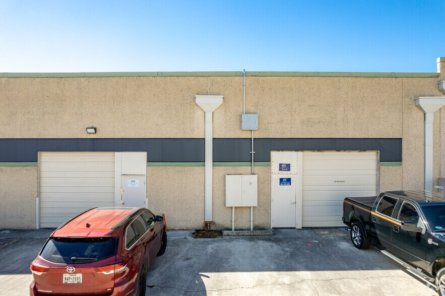 More Photos Of 4702-4716 Research Dr, San Antonio Unknown For Lease