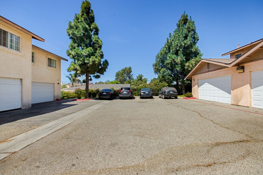 More Photos Of 220-244 Garcia St, Santa Paula Apartments For Sale