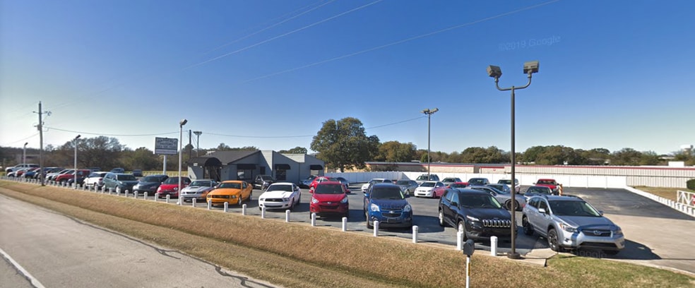 More Photos Of 1577 N FM 157, Mansfield General Retail For Sale