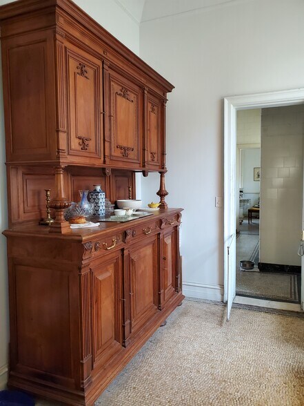 More Photos Of 8469 E Jefferson Ave, Detroit Office Residential For Sale