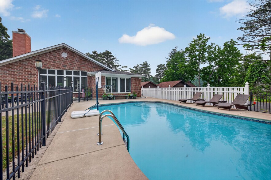 More Photos Of 3405 Orchard Park Rd, Orchard Park Office Residential For Sale